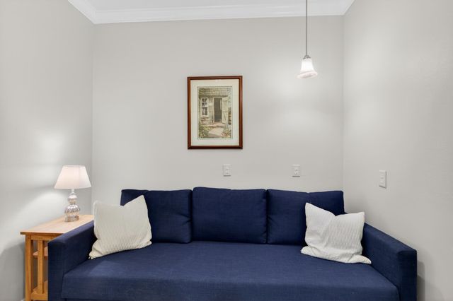 808 Front St, Welaka, FL 32193