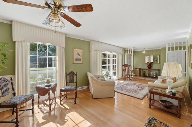 400 Stratford Drive, Summerville, SC 29485