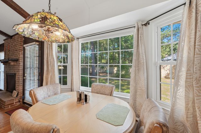 400 Stratford Drive, Summerville, SC 29485