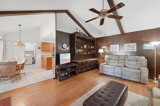 400 Stratford Drive, Summerville, SC 29485