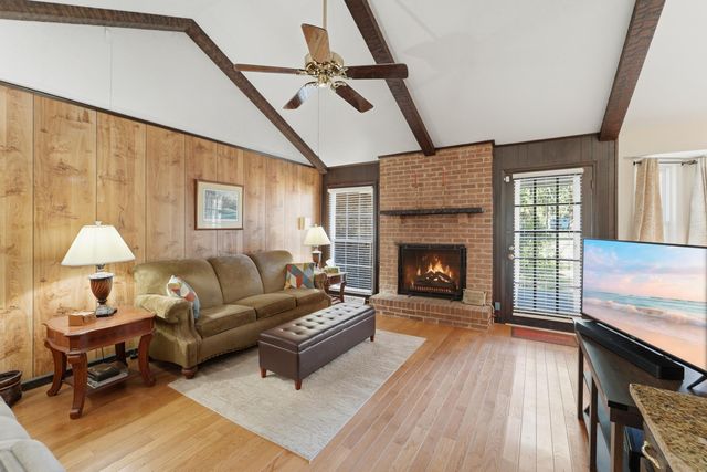 400 Stratford Drive, Summerville, SC 29485