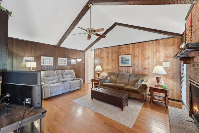 400 Stratford Drive, Summerville, SC 29485
