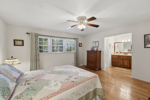 400 Stratford Drive, Summerville, SC 29485