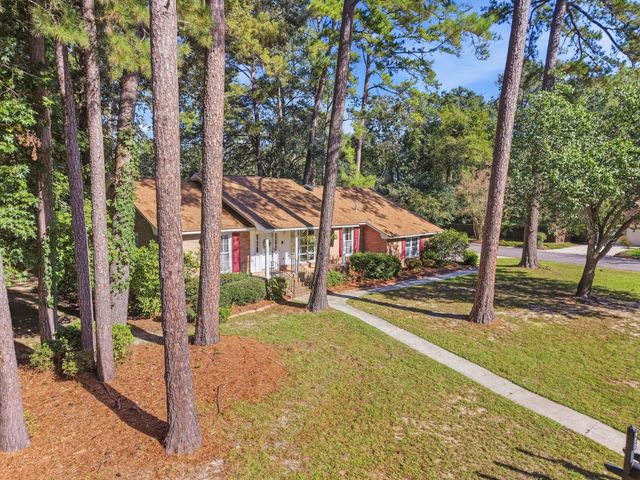 400 Stratford Drive, Summerville, SC 29485
