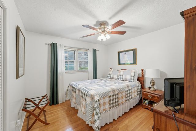 400 Stratford Drive, Summerville, SC 29485