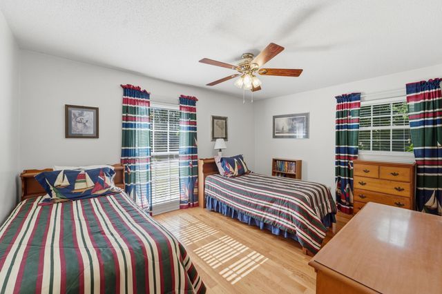 400 Stratford Drive, Summerville, SC 29485