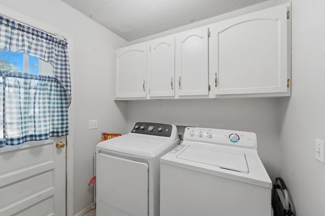 400 Stratford Drive, Summerville, SC 29485