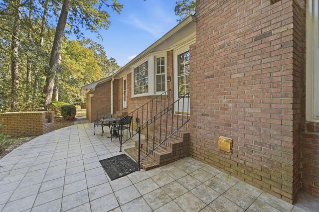 400 Stratford Drive, Summerville, SC 29485