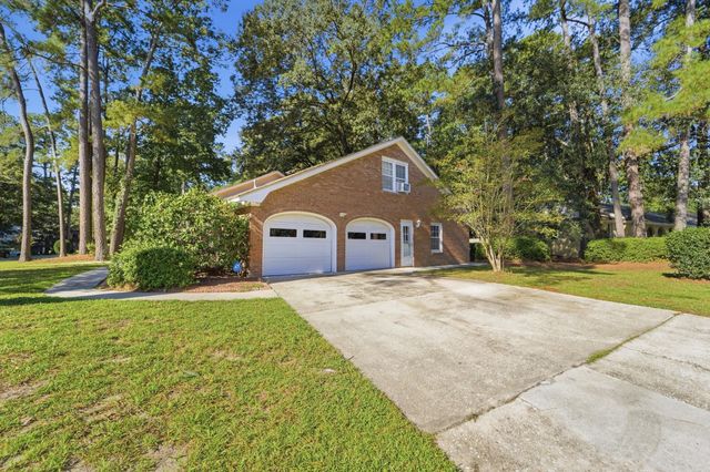 400 Stratford Drive, Summerville, SC 29485