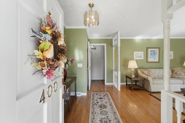 400 Stratford Drive, Summerville, SC 29485