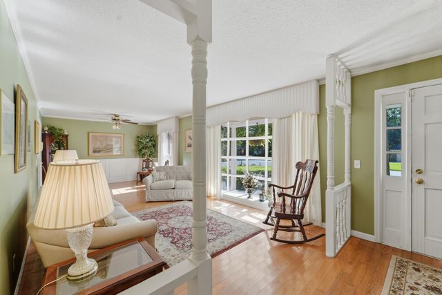 400 Stratford Drive, Summerville, SC 29485