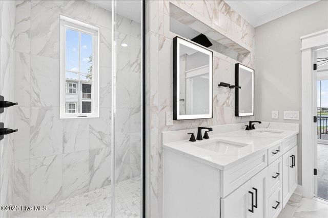 1711 Hemingway Drive SW, Ocean Isle Beach, NC 28469