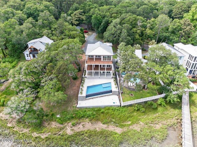 1711 Hemingway Drive SW, Ocean Isle Beach, NC 28469