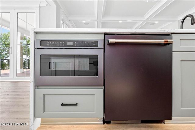 1711 Hemingway Drive SW, Ocean Isle Beach, NC 28469