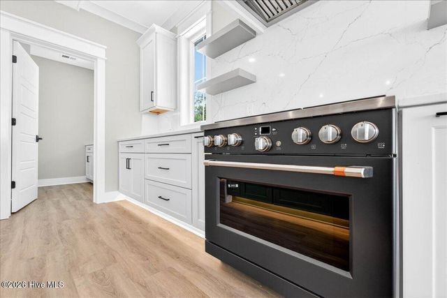 1711 Hemingway Drive SW, Ocean Isle Beach, NC 28469