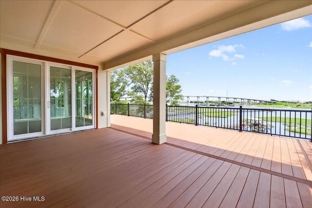 1711 Hemingway Drive SW, Ocean Isle Beach, NC 28469