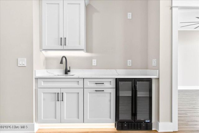 1711 Hemingway Drive SW, Ocean Isle Beach, NC 28469