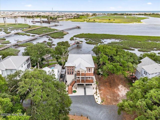 1711 Hemingway Drive SW, Ocean Isle Beach, NC 28469