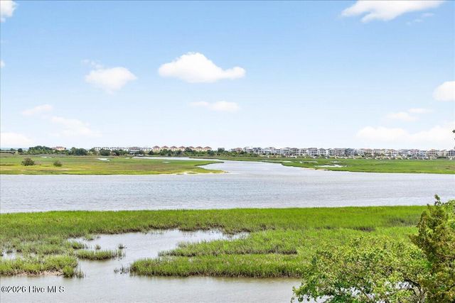 1711 Hemingway Drive SW, Ocean Isle Beach, NC 28469