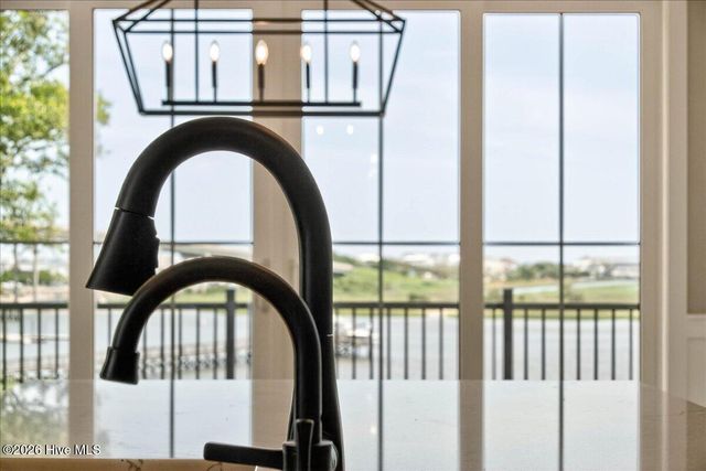 1711 Hemingway Drive SW, Ocean Isle Beach, NC 28469