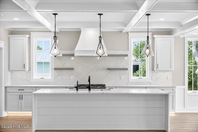 1711 Hemingway Drive SW, Ocean Isle Beach, NC 28469