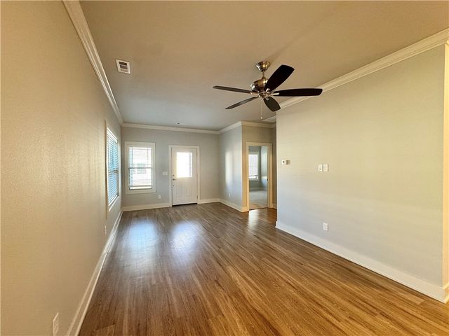 700 NE Heights Lane, Bentonville, AR 72712