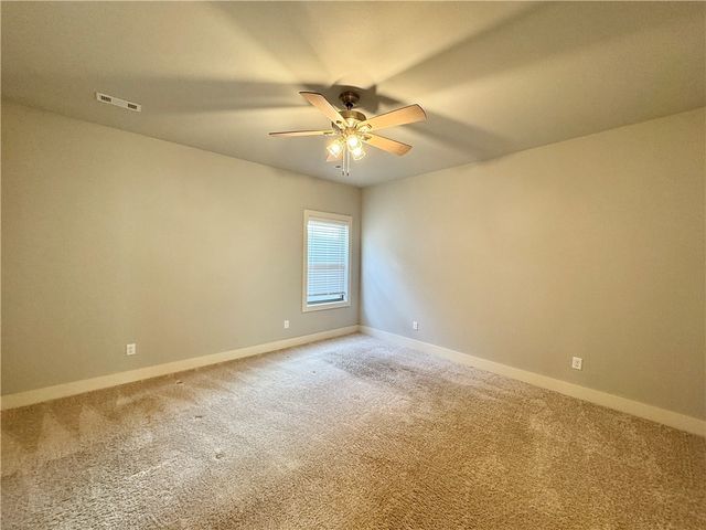 700 NE Heights Lane, Bentonville, AR 72712