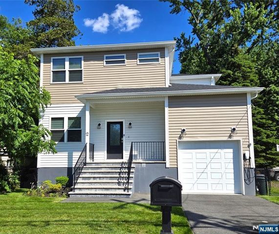 12 Lakeview Avenue, Rochelle Park, NJ 07662