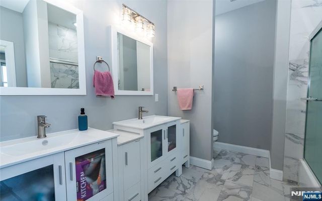 12 Lakeview Avenue, Rochelle Park, NJ 07662