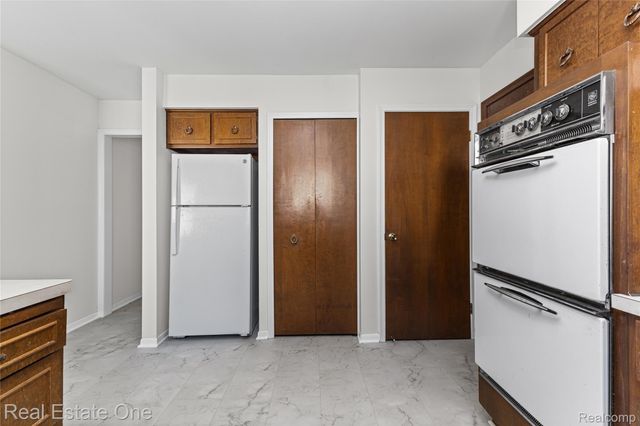 29540 SHARON Lane, Southfield, MI 48076