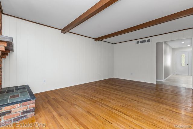 29540 SHARON Lane, Southfield, MI 48076