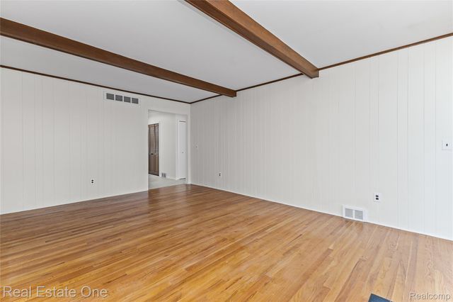 29540 SHARON Lane, Southfield, MI 48076