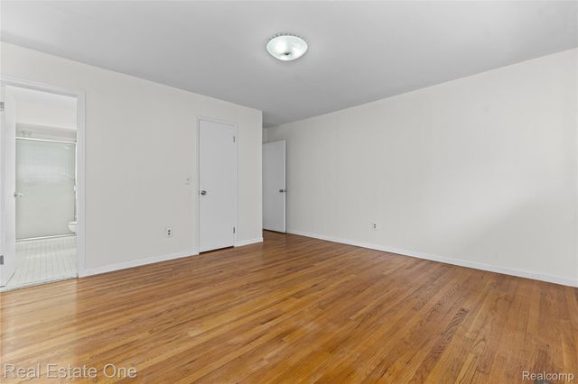 29540 SHARON Lane, Southfield, MI 48076