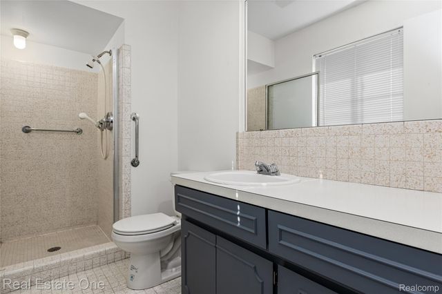 29540 SHARON Lane, Southfield, MI 48076