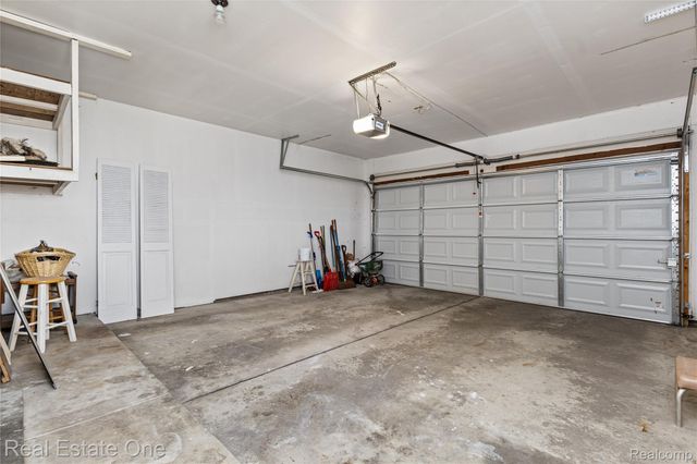 29540 SHARON Lane, Southfield, MI 48076