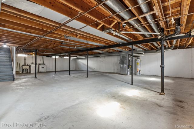 29540 SHARON Lane, Southfield, MI 48076