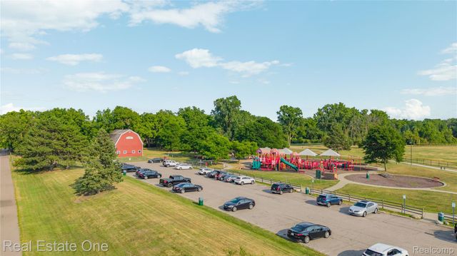 29540 SHARON Lane, Southfield, MI 48076