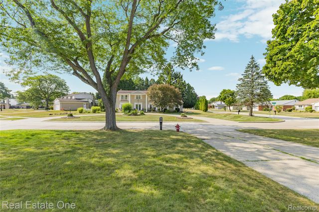 29540 SHARON Lane, Southfield, MI 48076