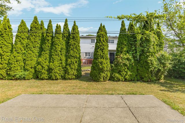 29540 SHARON Lane, Southfield, MI 48076