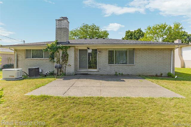 29540 SHARON Lane, Southfield, MI 48076
