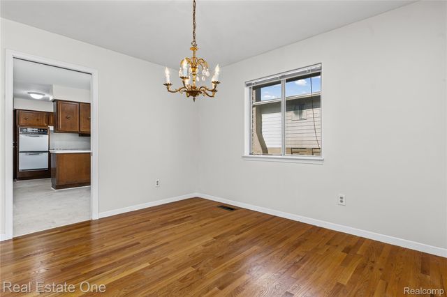 29540 SHARON Lane, Southfield, MI 48076