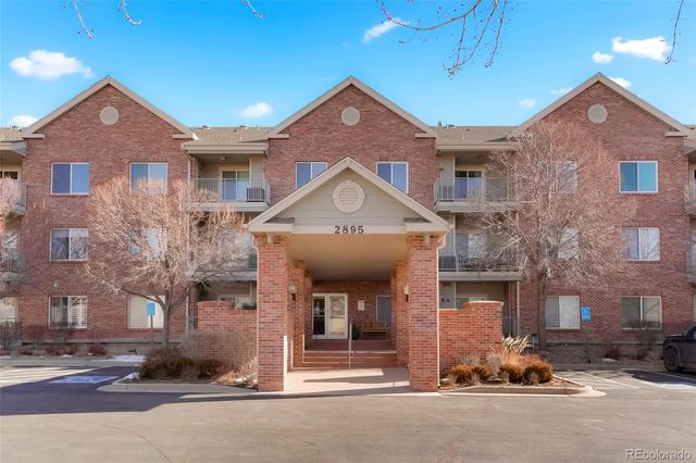 2895 W Riverwalk Circle 201, Littleton, CO 80123