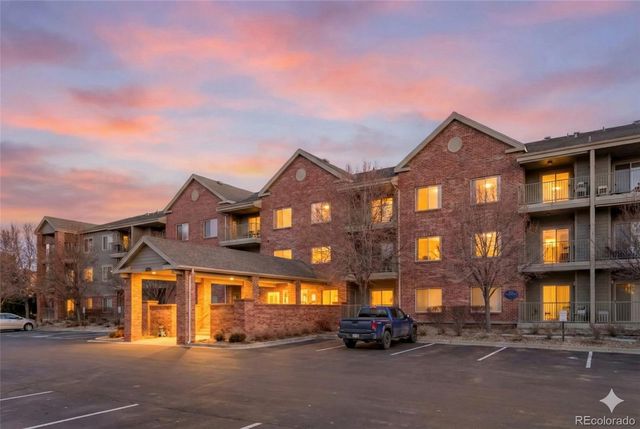 2895 W Riverwalk Circle 201, Littleton, CO 80123