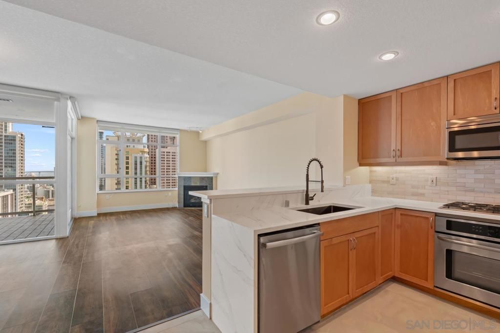 850 Beech St 1703, San Diego, CA 92101 — photo 2