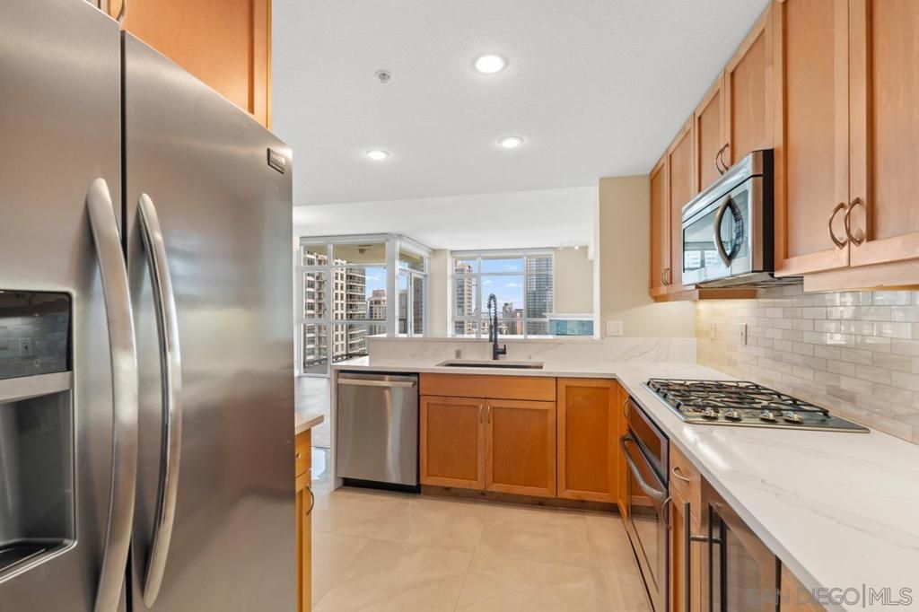 850 Beech St 1703, San Diego, CA 92101 — photo 3
