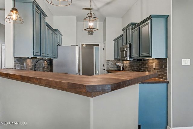 124 E Pebble Creek Cove, Hernando, MS 38632