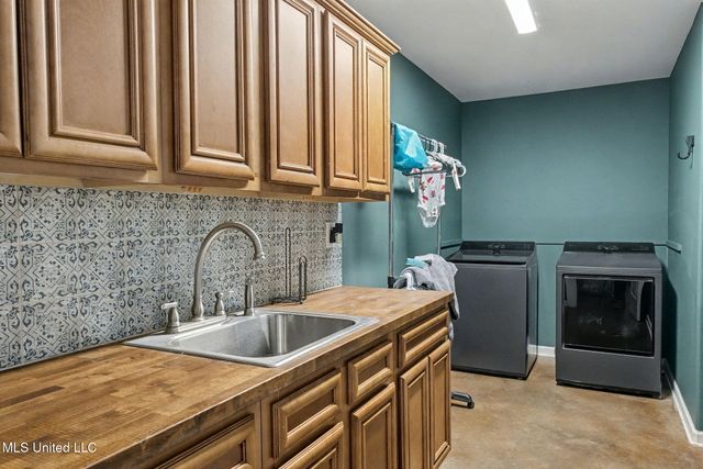 124 E Pebble Creek Cove, Hernando, MS 38632