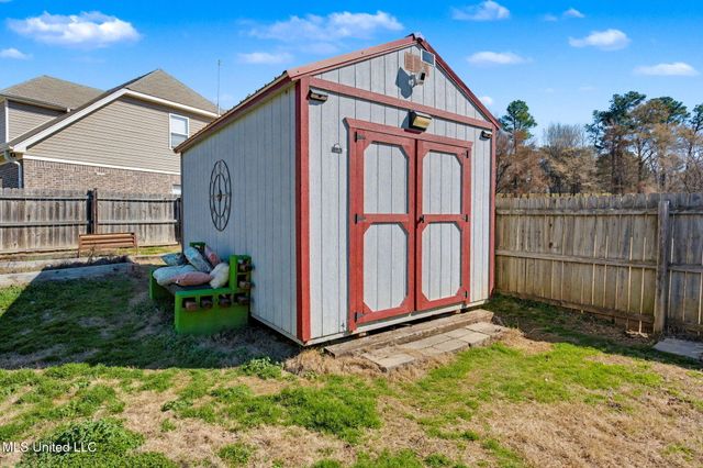 124 E Pebble Creek Cove, Hernando, MS 38632