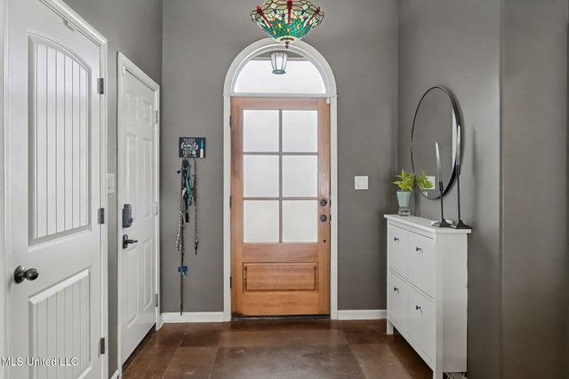 124 E Pebble Creek Cove, Hernando, MS 38632