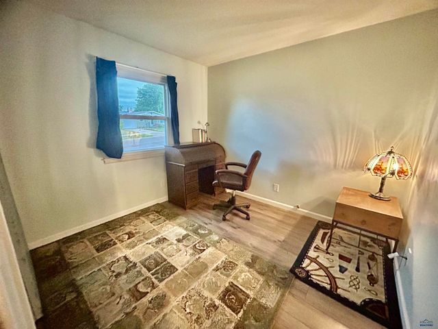 2812 OAK AVE, Rapid City, SD 57701